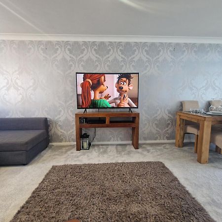 Stylish & Modern 2 Bed House With Free Parking Leeds Lägenhet Exteriör bild